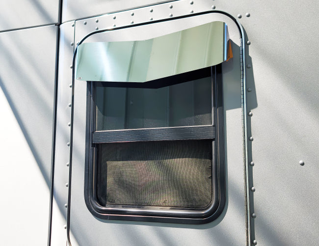 1 PR. W900 / W990 / T800 / T600 / T680 / T660 SLEEPER DOOR WINDOW V-STYLE VISOR