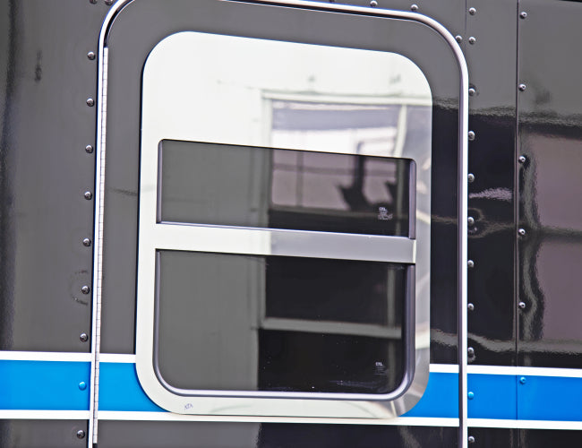 1 PR. W900 / W990 / T800 / T600 / T680 / T660 8" SLEEPER DOOR WINDOW MUNSTER CHOP TOP SURROUND & DIVIDER