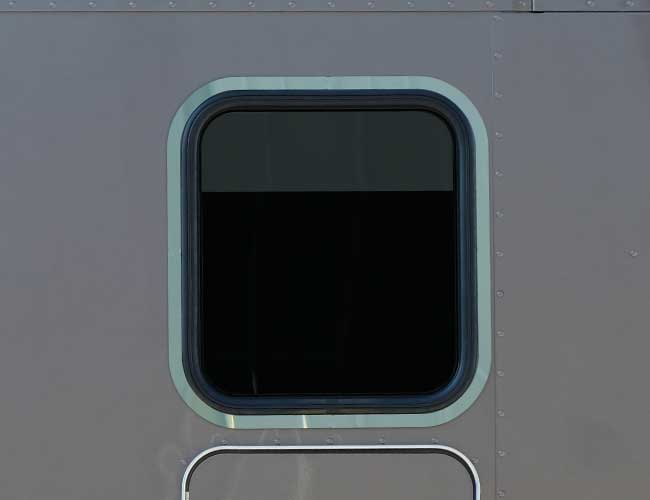 1 PC. SLEEPER WINDOW OUTER TRIM (DRIVER SIDE)