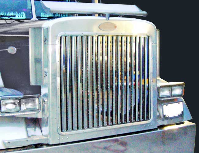 1 PC. HOOD GRILL W/17 VERTICAL BARS