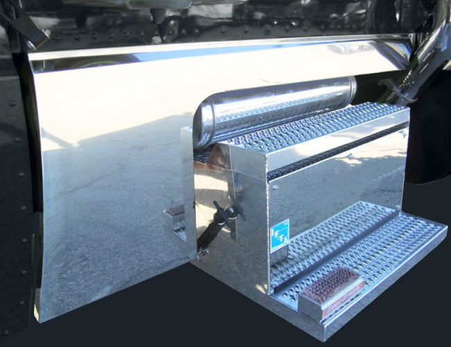 1 PR. 5" CAB PANEL W/INTEGRATED BODY LINE