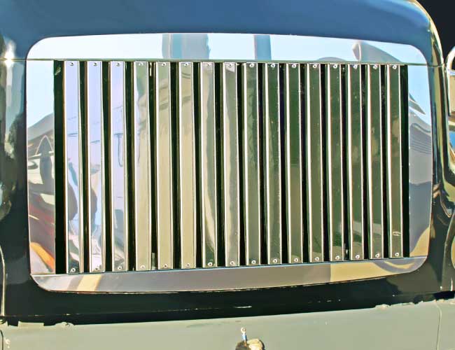 1 PC. HOOD GRILL W/16 VERTICAL BARS