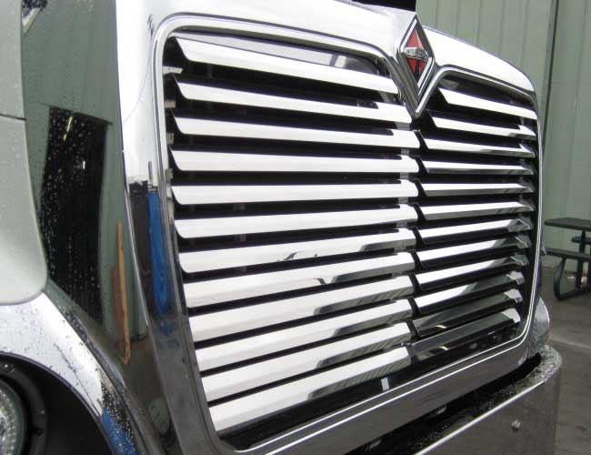 1 PC. HOOD GRILL W/12 LOUVERS