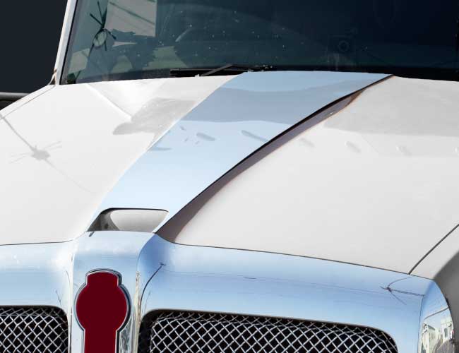 1 PC. CENTER HOOD TRIM