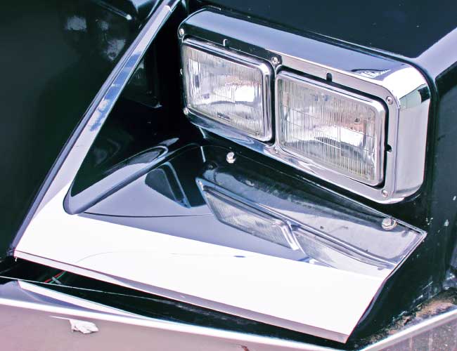 1 PR. FENDER GUARDS