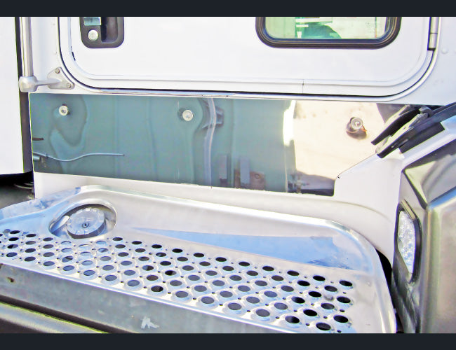 1 PR. T600 KICK PANEL