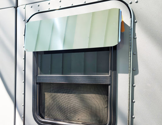 1 PR. W900 / W990 / T800 / T600 / T680 / T660 SLEEPER DOOR WINDOW DROP VISOR