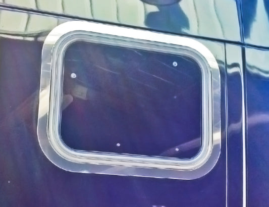 1 PR. T2000 / T700 SLEEPER WINDOW SURROUND