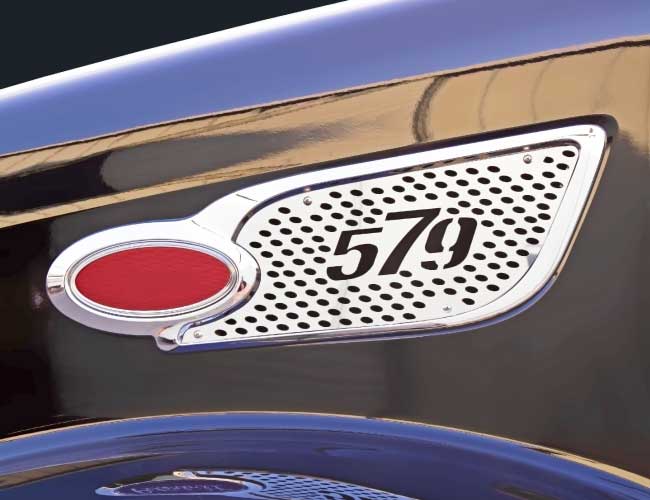 1 PR. HOOD VENT MESH W/579 CUT OUT