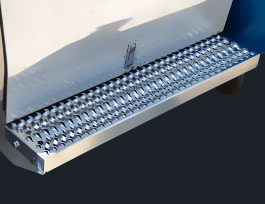 1 PC. 32-1/2" REPLACEMENT ALUMINUM BATTERY/TOOL BOX TOP OR BOTTOM STEP