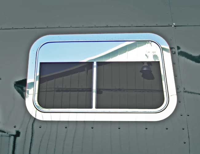 1 PR. 5" SLEEPER WINDOW CHOP TOP SURROUND & DIVIDER