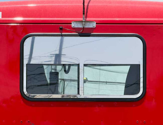 1 PC. DAYCAB REAR WINDOW 8" CHOP TOP & INNER SURROUND W/DIVIDER