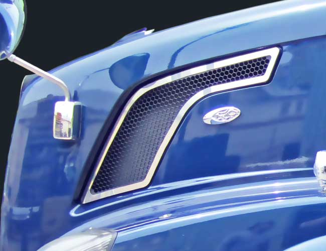 1 PR. HOOD VENT TRIM