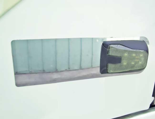 1 PR. TURN SIGNAL TRIM