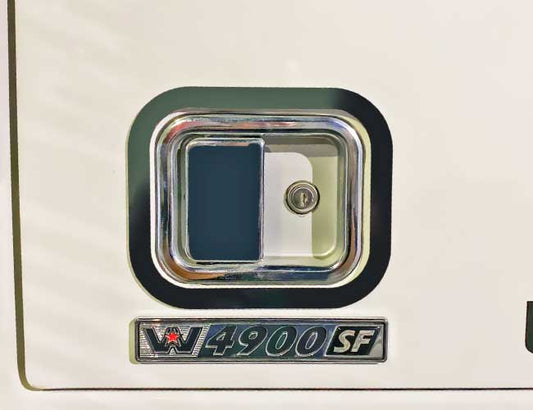1 PR. DOOR LATCH TRIM